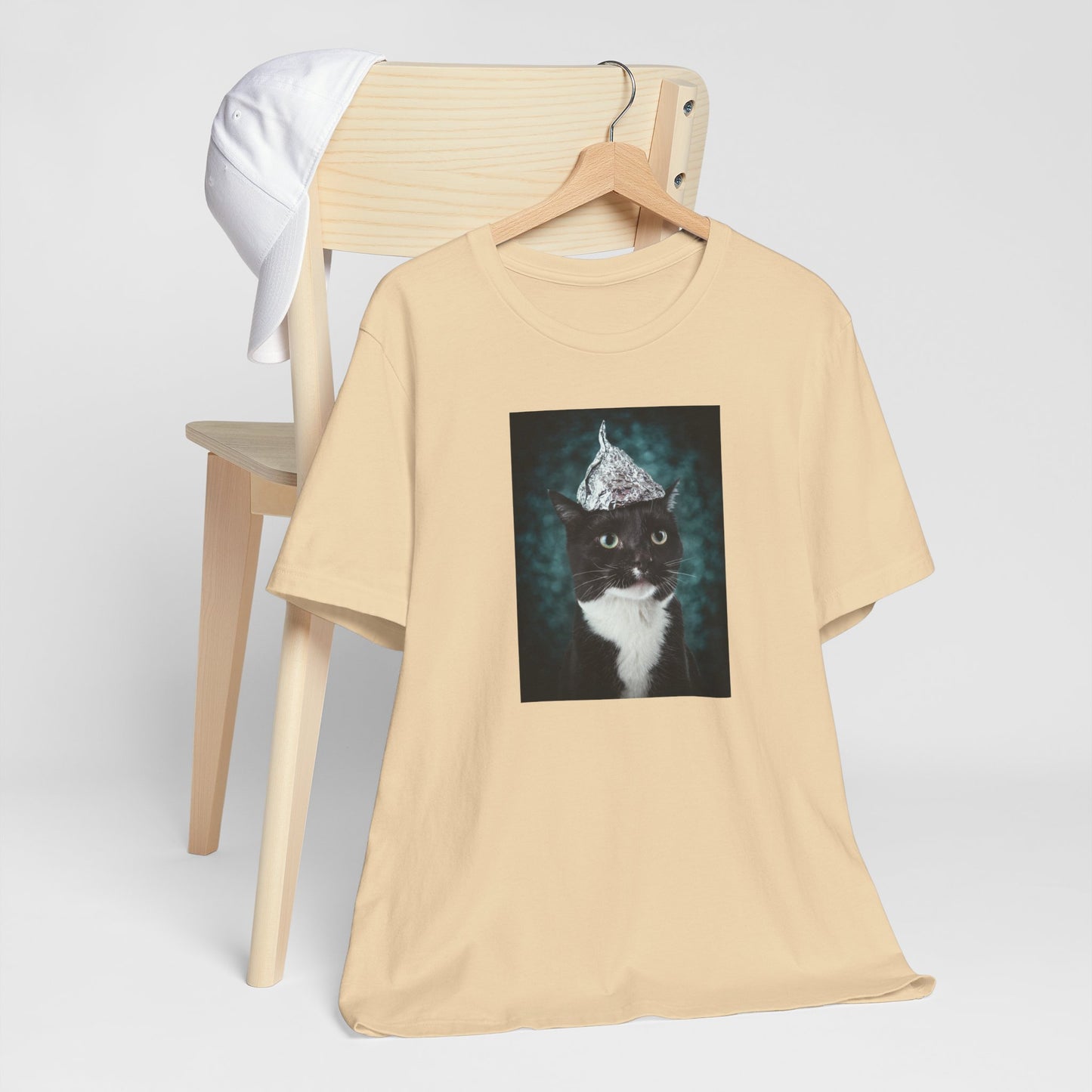 Tin Foil Cat Soft Unisex Jersey Short Sleeve Tee